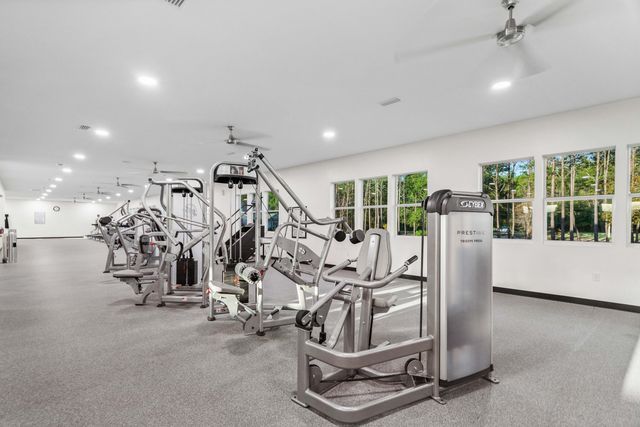 629 Meadow Lake Drive, Freeport, FL 32439