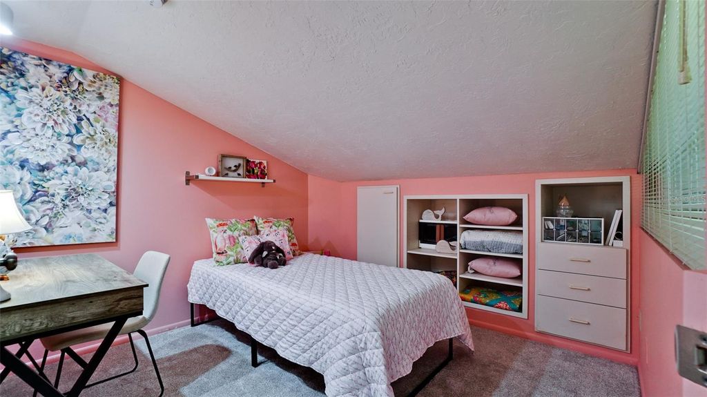 Image 40 of property listing at 2407 QUAIL COURT, Bradenton, FL 34209