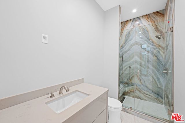 213 N Palm Drive, Beverly Hills, CA 90210