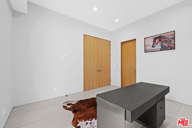 213 N Palm Drive, Beverly Hills, CA 90210