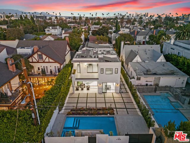 213 N Palm Drive, Beverly Hills, CA 90210