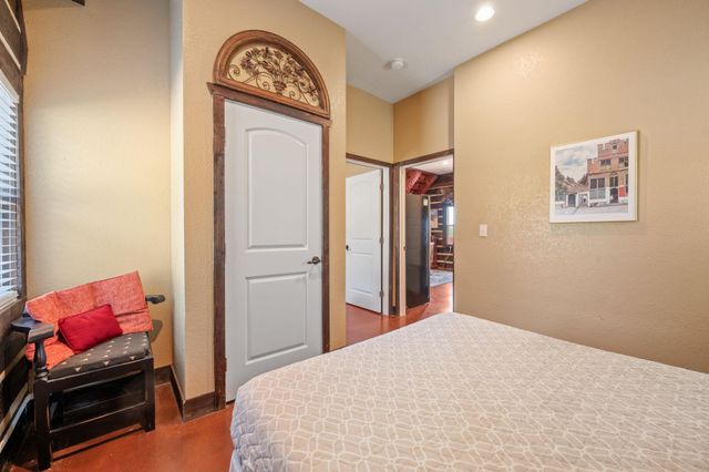 28525 Paradise Manor DR, Marble Falls, TX 78654