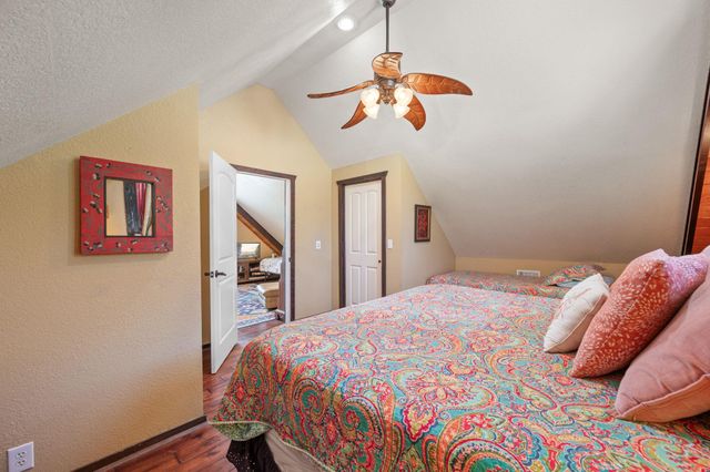 28525 Paradise Manor DR, Marble Falls, TX 78654