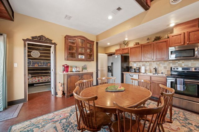 28525 Paradise Manor DR, Marble Falls, TX 78654