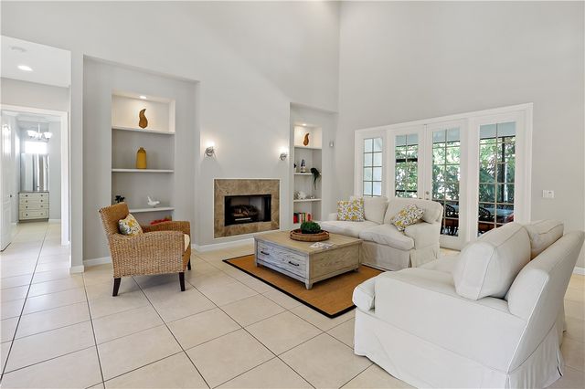 2038 Ocean Ridge Circle, Vero Beach, FL 32963