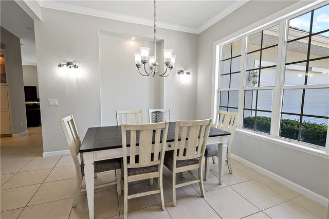 2038 Ocean Ridge Circle, Vero Beach, FL 32963