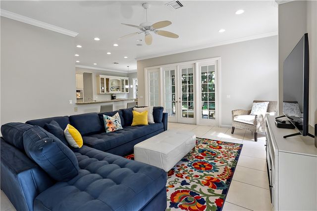 2038 Ocean Ridge Circle, Vero Beach, FL 32963