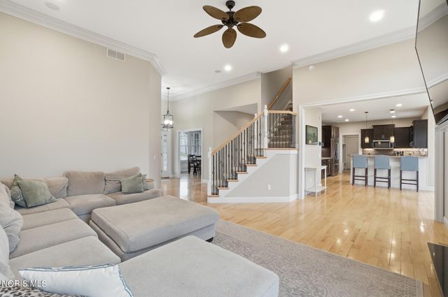 14677 Lake Meadows Drive, Perrysburg, OH 43551