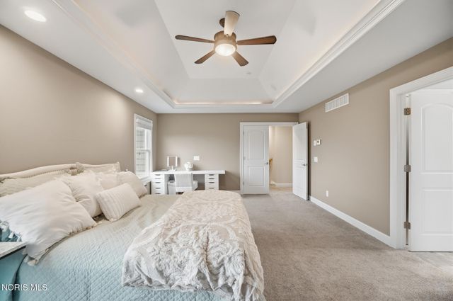 14677 Lake Meadows Drive, Perrysburg, OH 43551