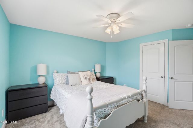 14677 Lake Meadows Drive, Perrysburg, OH 43551