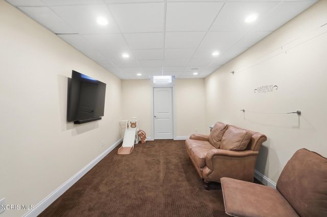 14677 Lake Meadows Drive, Perrysburg, OH 43551