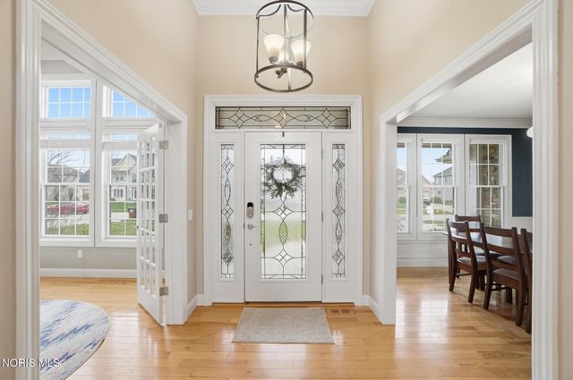 14677 Lake Meadows Drive, Perrysburg, OH 43551