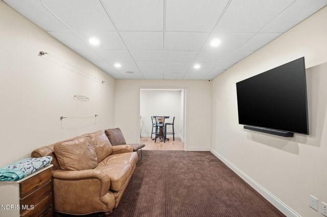 14677 Lake Meadows Drive, Perrysburg, OH 43551