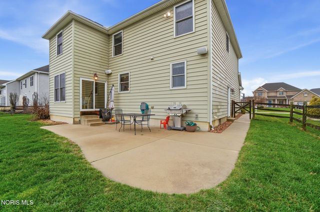 14677 Lake Meadows Drive, Perrysburg, OH 43551