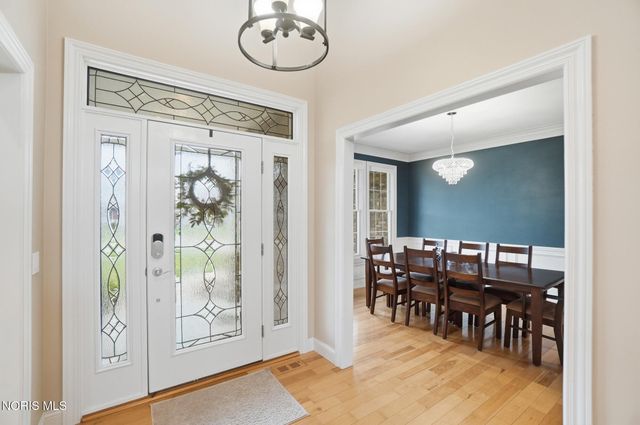 14677 Lake Meadows Drive, Perrysburg, OH 43551