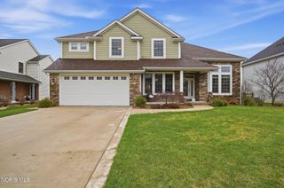 14677 Lake Meadows Drive, Perrysburg, OH 43551