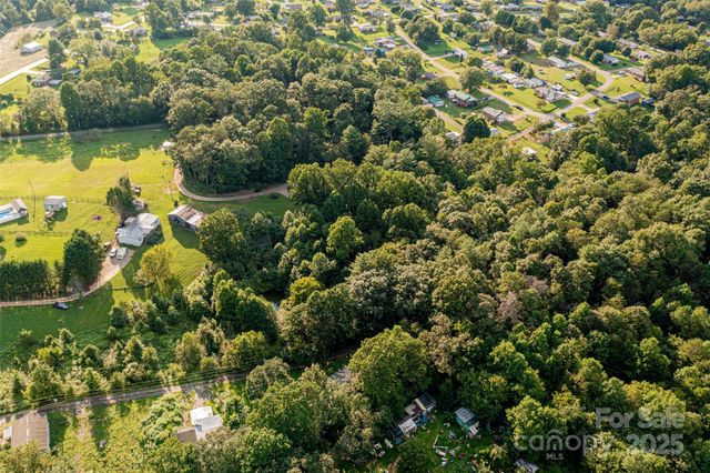 0000 Dry Ponds Road, Granite Falls, NC 28645