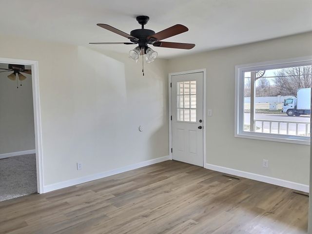 157 S Turkle Ave, Haysville, KS 67060