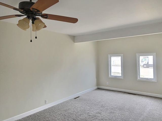 157 S Turkle Ave, Haysville, KS 67060