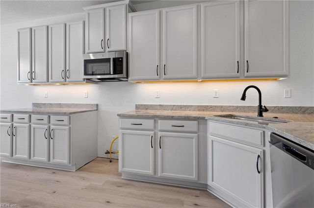 1008 Serene Rd Unit 103, Suffolk, VA 23435