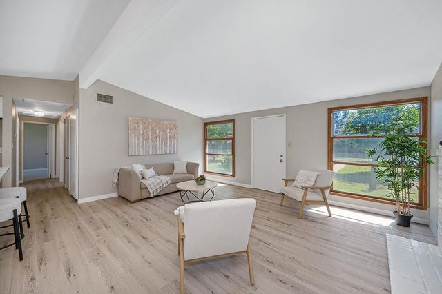 2012 Belcot Rd, Sacramento, CA 95825