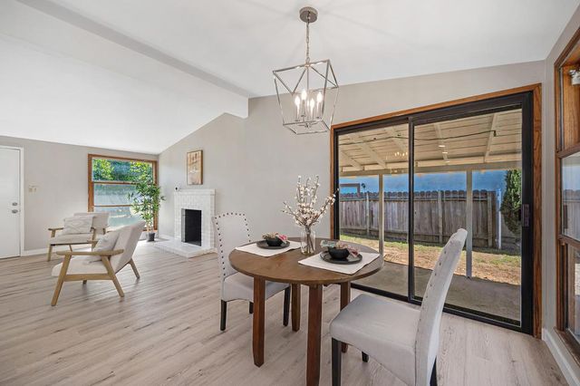 2012 Belcot Rd, Sacramento, CA 95825