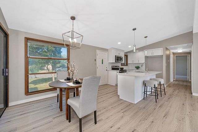 2012 Belcot Rd, Sacramento, CA 95825