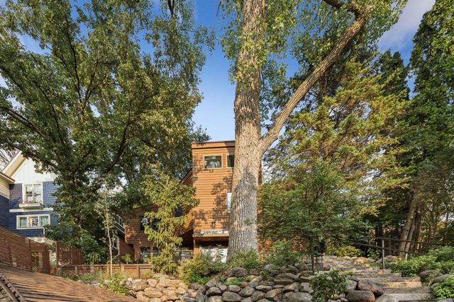 1929 Ewing Avenue S, Minneapolis, MN 55416