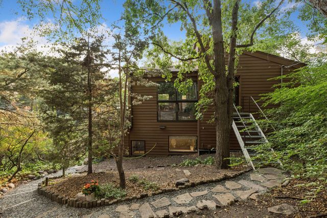 1929 Ewing Avenue S, Minneapolis, MN 55416