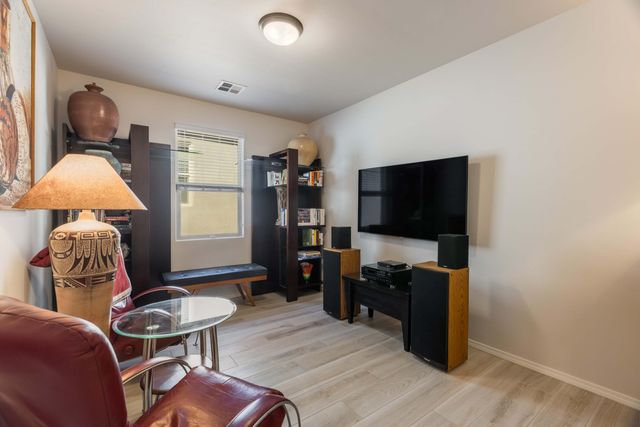 4337 Mountain Trail Loop NE, Rio Rancho, NM 87144