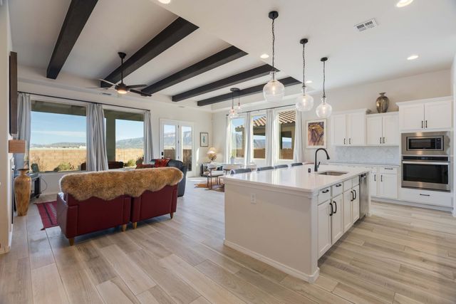 4337 Mountain Trail Loop NE, Rio Rancho, NM 87144