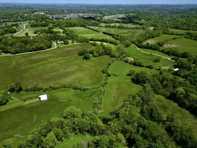 9591 Clovercroft Rd, Franklin, TN 37067