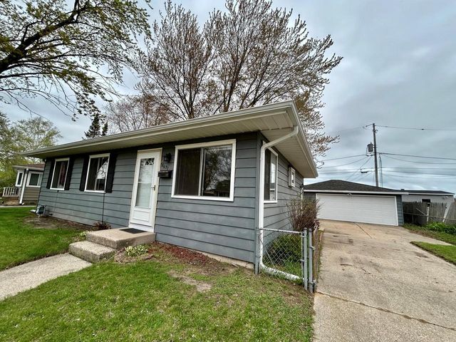 8631 15th AVENUE, Kenosha, WI 53143