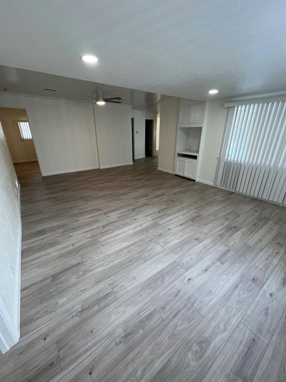 Image 27 of property listing at 2706 W Ashlan Avenue # 239, Fresno, CA 93705