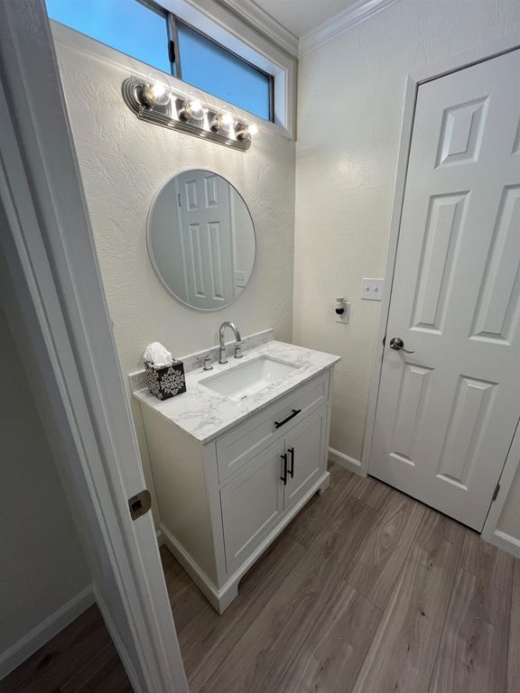 Image 29 of property listing at 2706 W Ashlan Avenue # 239, Fresno, CA 93705