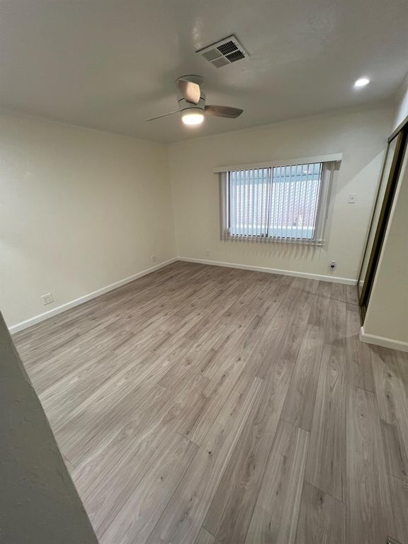 Image 32 of property listing at 2706 W Ashlan Avenue # 239, Fresno, CA 93705