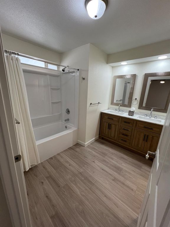 Image 34 of property listing at 2706 W Ashlan Avenue # 239, Fresno, CA 93705