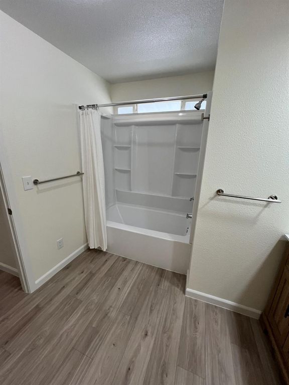 Image 36 of property listing at 2706 W Ashlan Avenue # 239, Fresno, CA 93705
