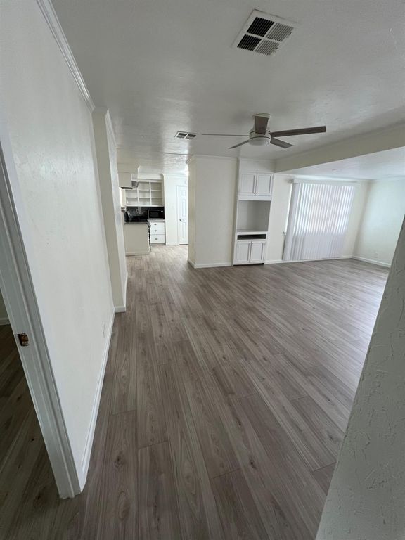 Image 37 of property listing at 2706 W Ashlan Avenue # 239, Fresno, CA 93705