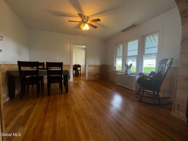 1602 Hawthorne Street, Schenectady, NY 12303