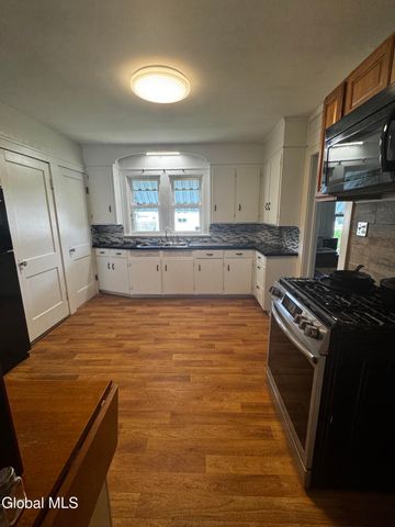 1602 Hawthorne Street, Schenectady, NY 12303