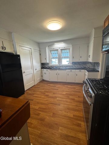 1602 Hawthorne Street, Schenectady, NY 12303