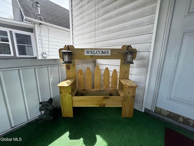 1602 Hawthorne Street, Schenectady, NY 12303