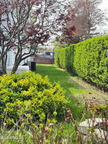 1602 Hawthorne Street, Schenectady, NY 12303