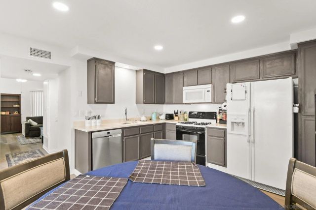 10818 Lamentin Ct, San Diego, CA 92124