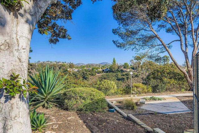 10818 Lamentin Ct, San Diego, CA 92124