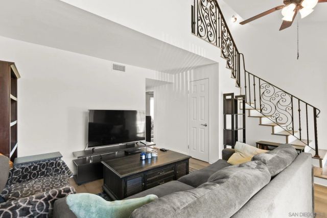 10818 Lamentin Ct, San Diego, CA 92124