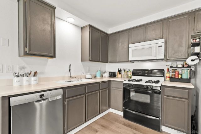 10818 Lamentin Ct, San Diego, CA 92124