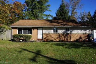 211 Hilltop Drive, Chardon, OH 44024