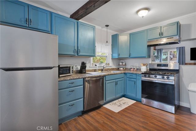 1056 Eagle Road, Wrightwood, CA 92397